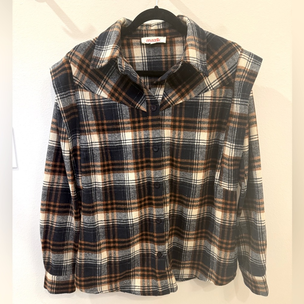 Mazik Flannel with flared shoulders size small